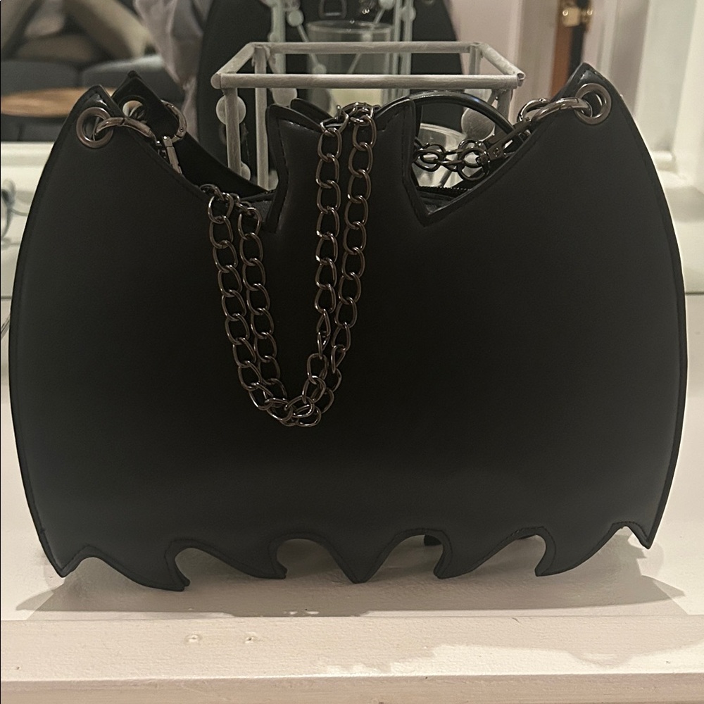 New bat gothic Black Chain-Handled purse/backpack